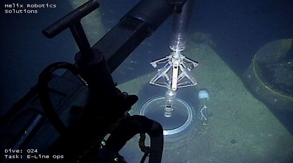 Dual-string barrier evaluation toolstring entering the wellbore.