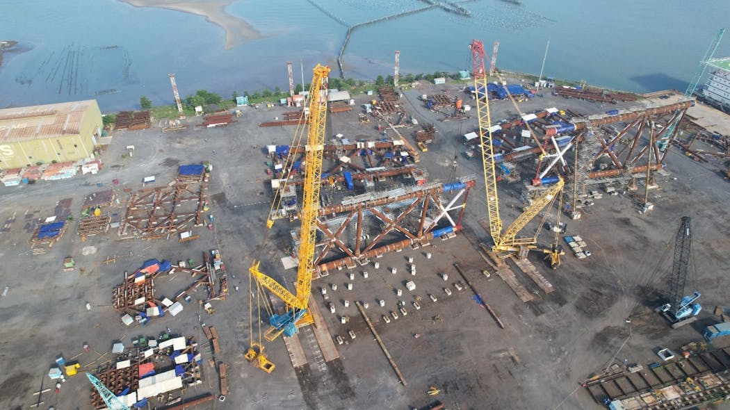 Development works on the third batch of the Al Shaheen offshore oil field, located 80 km north of Ras Laffan coast, have entered an important phase with the assembly of two new jackets on which the wellhead platforms will be placed.