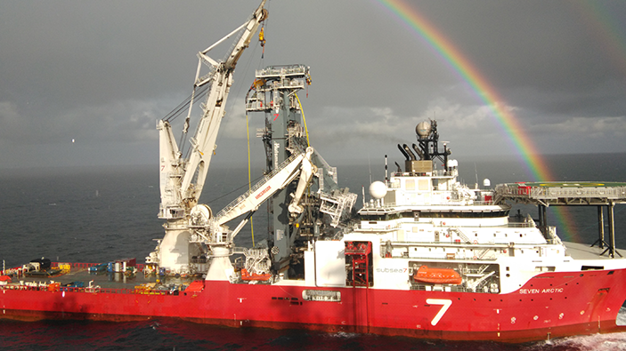 Seven Arctic Vessel 633d9193d9bf9