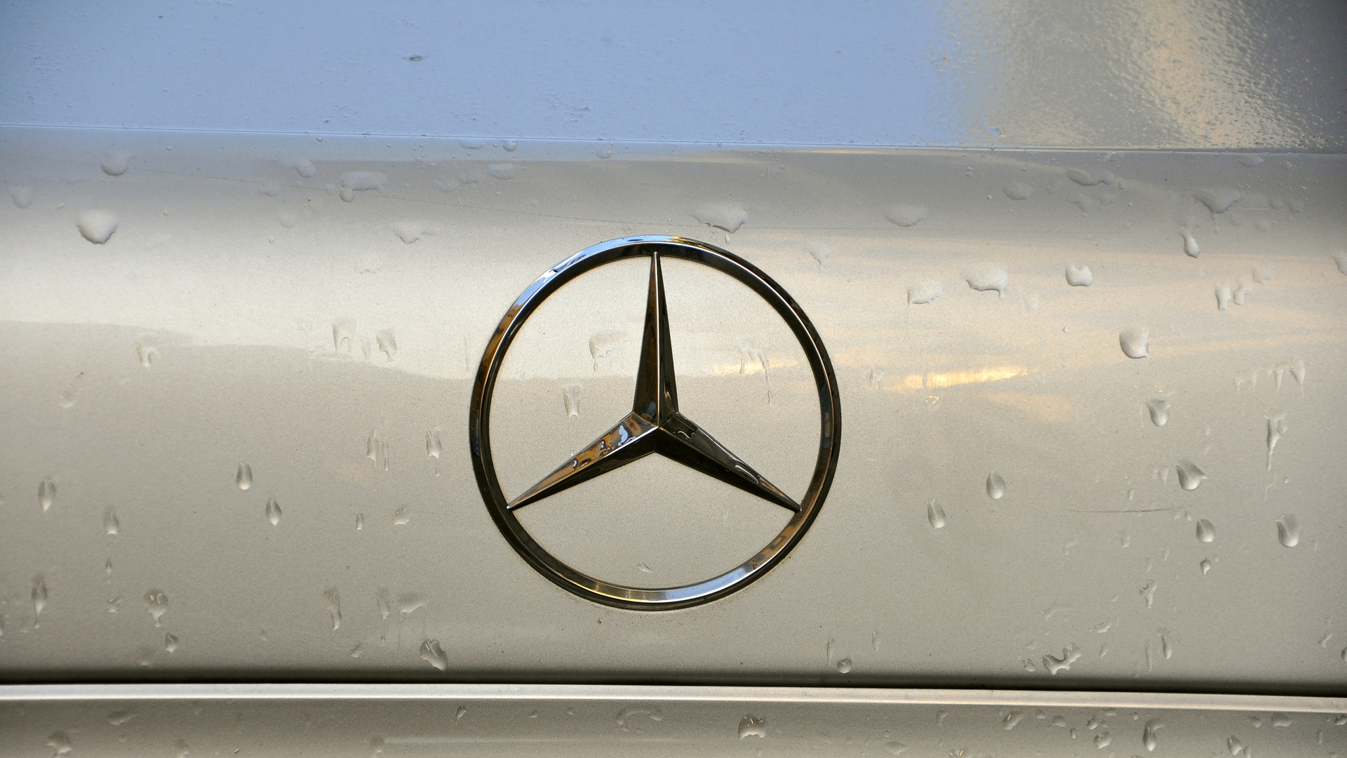 Mercedes Benz Offshore Wind 634f63cb22493