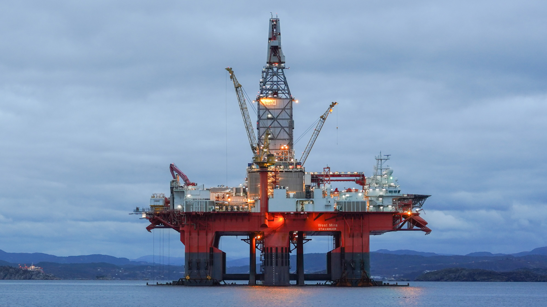 The Deepsea Mira (formerly the West Mira) is one of the semisubmersible rigs equipped with an ESS system from Siemens.