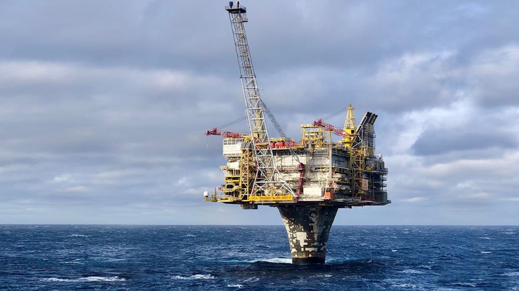 Draugen is an oil field with associated gas in the southern part of the Norwegian sea.