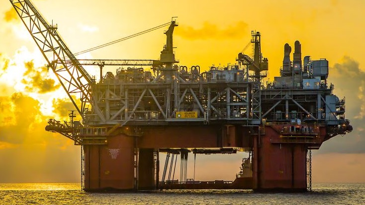 Atlantis semisubmersible production platform in the GoM