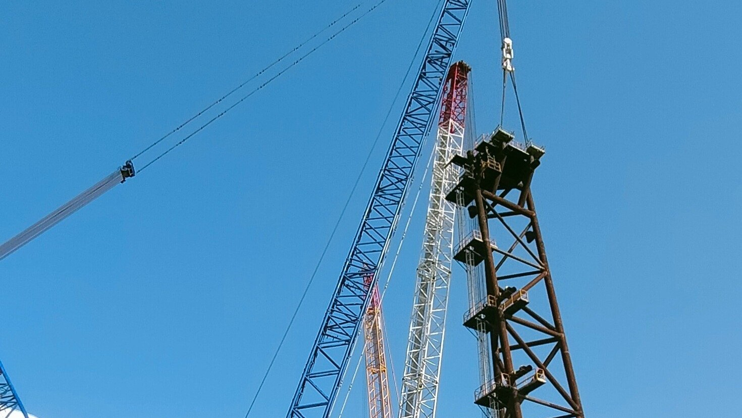 Sarens Crane