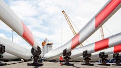 Siemens Gamesa RecyclableBlades leaving Hull for the Kaskasi offshore development Siemens Gamesa RecyclableBlades leaving Hull for the Kaskasi offshore development