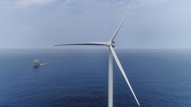 Offshore Wind Turbine Scottish Power And Shell 64469cee77841