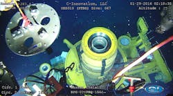 C-Innovation installs a gasket. C-Innovation installs a gasket.