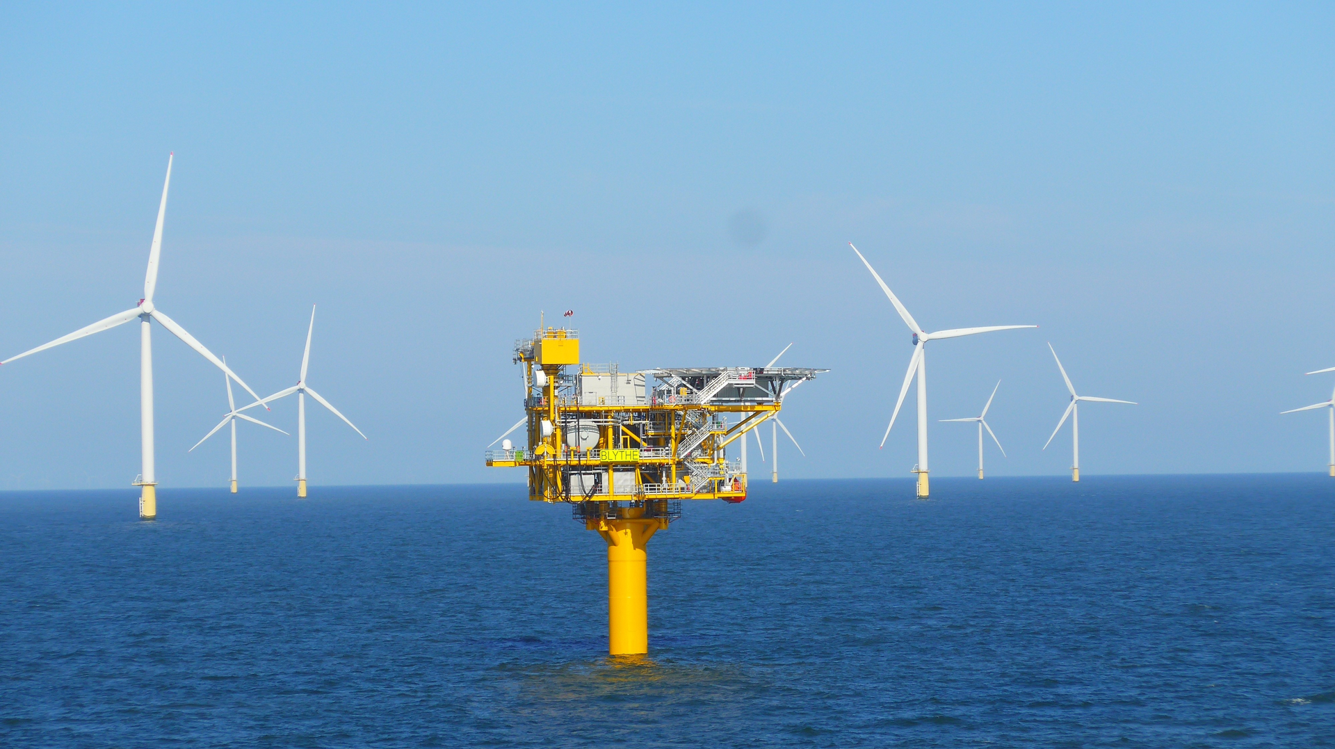 Iog Blythe 646250bb038f8