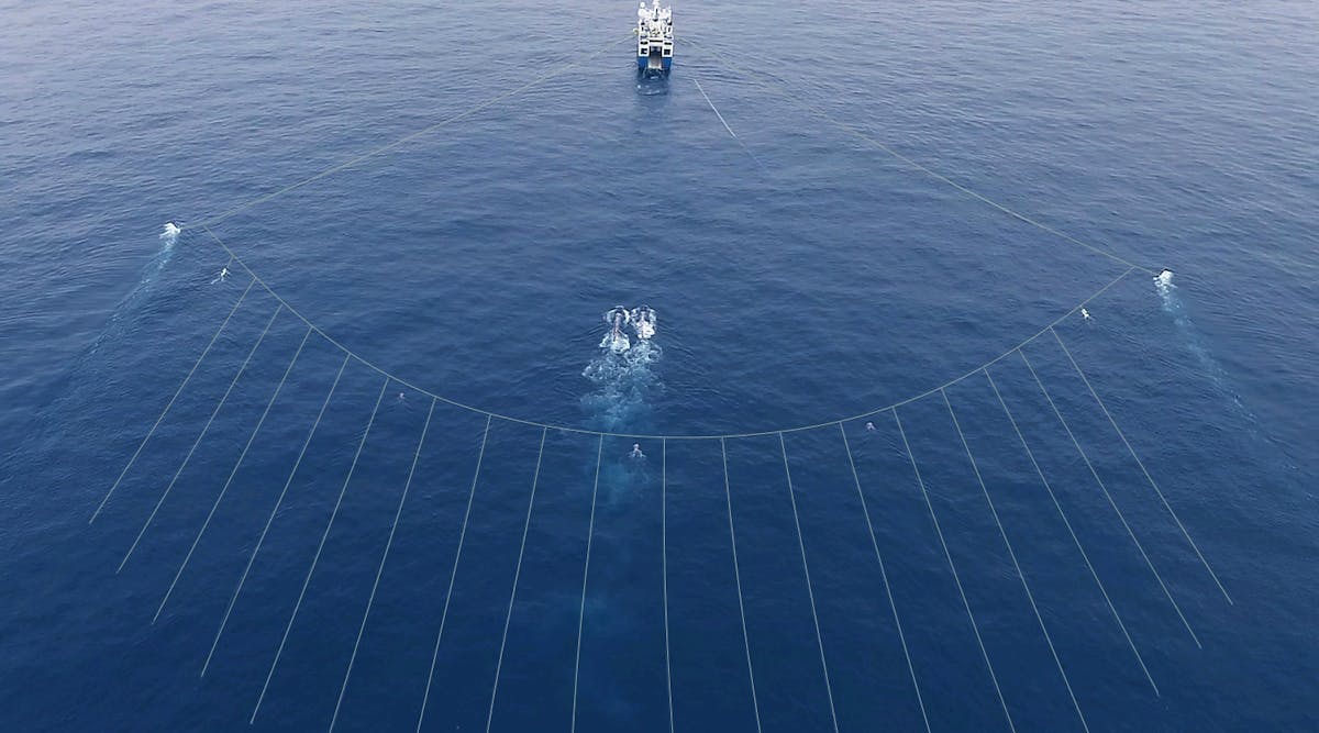 An aerial view of a p-cable spread, which can be rapidly deployed from small vessels, shows compact spread dimensions and closely spaced streamers.