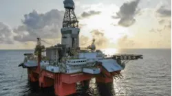 Transocean Norge is a harsh-environment semisubmersible unit. Transocean Norge is a harsh-environment semisubmersible unit.