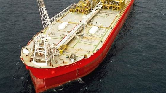 The Espoir Ivoirien FPSO has an oil processing capacity of 45,000 bbl/d.
