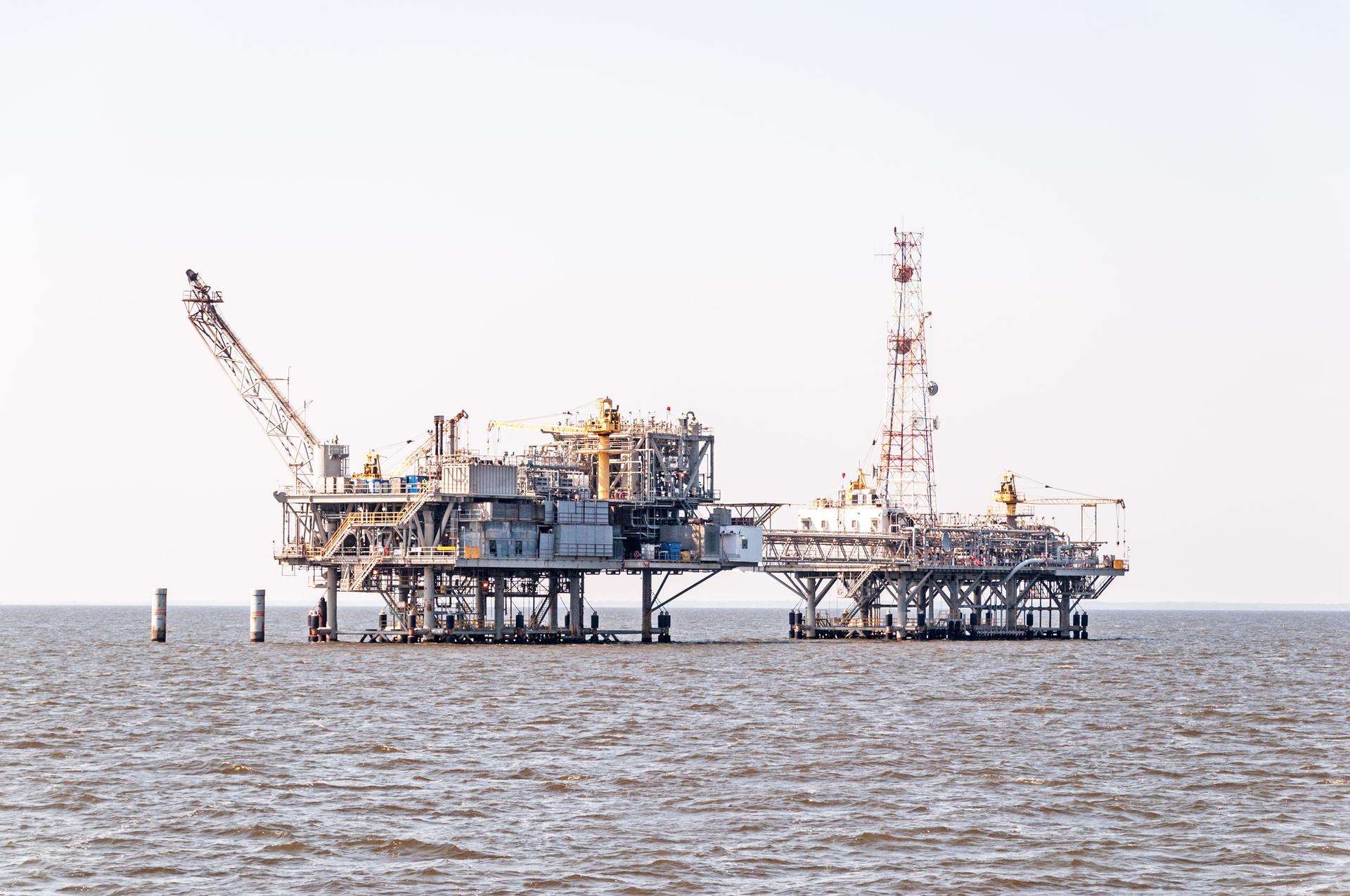 Shallow Water Platform System Dreamstime M 105244223