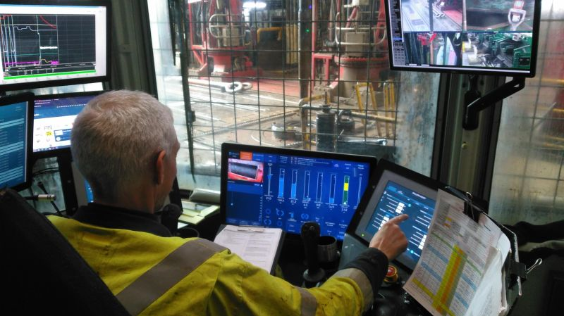 Transocean Encourage is a harsh-environment semisubmersible.