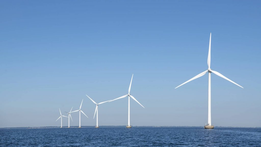 The Leeuwin offshore wind farm, if approved by the state and federal authorities, will be located 15 k to 70 km off the coast of Binningup, Western Australia.