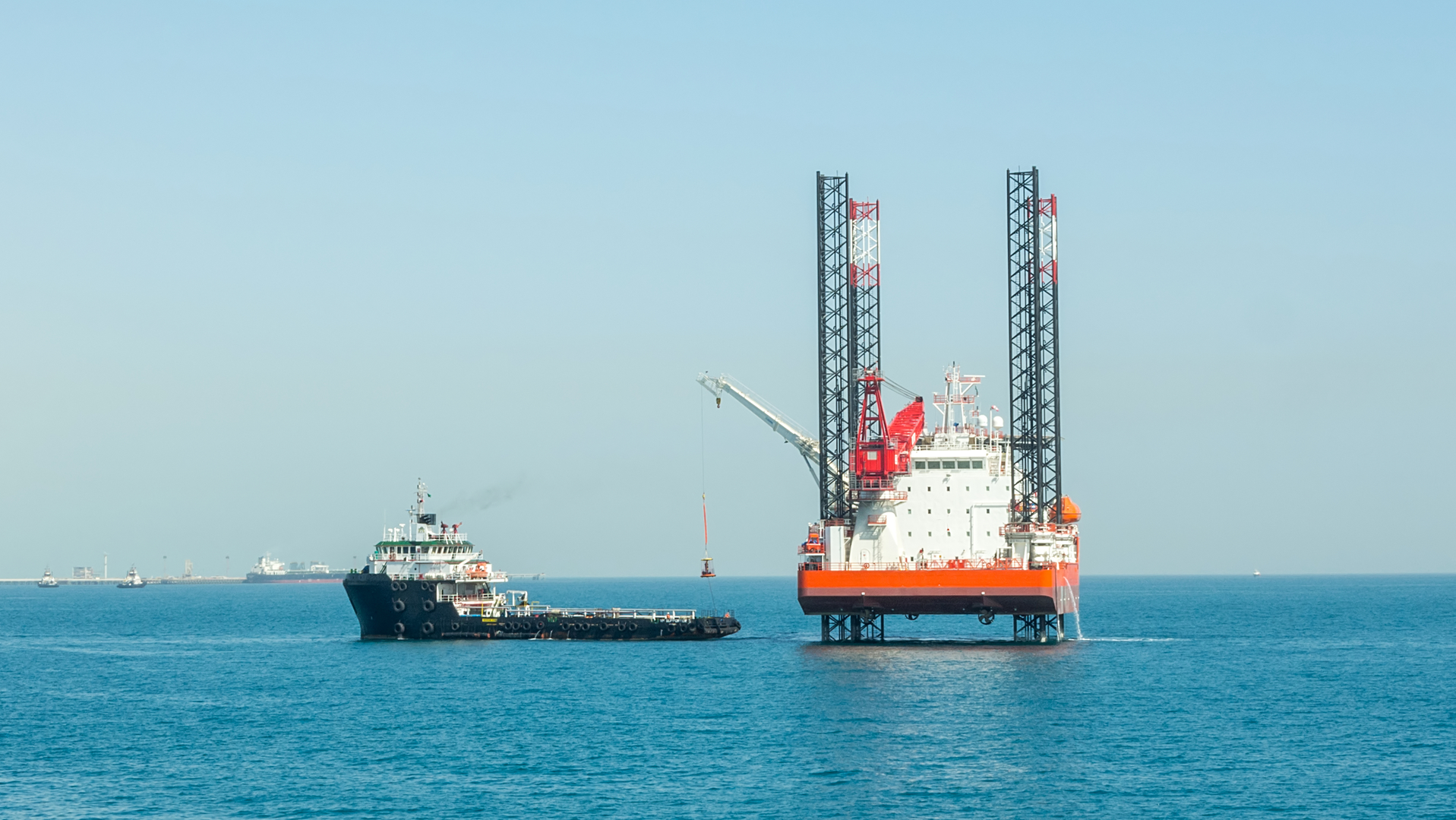 Jackup Drilling Rig Dreamstime M 84555572