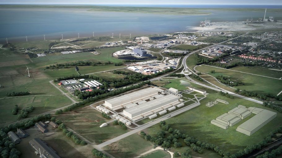 The 1-GW plant will produce 90,000 tons of green hydrogen per year, to support decarbonization of heavy industry and road transportation.