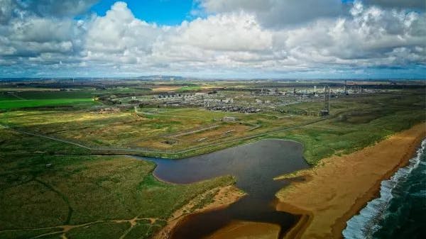 Late last year, Acorn signed an MoU with power producer Uniper to ship and store captured CO2 from the Isle of Grain power station to Peterhead Port, and on to the Acorn Transportation and Storage system. Acorn partners say this MoU marks a significant step toward identifying a solution to ship captured CO2 for permanent offshore storage, while contributing to the UK government CCUS Cluster Sequencing Track 2 targets.