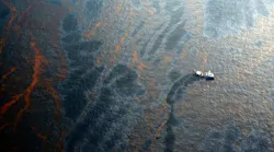 vissim_oil_spill_detection