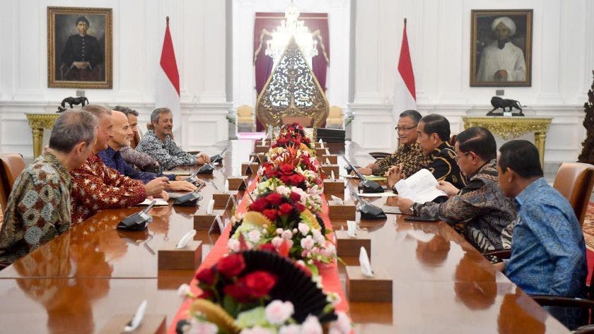 The President of the Republic of Indonesia Joko Widodo met Eni CEO Claudio Descalzi in Jakarta on Feb. 2 to discuss the company&rsquo;s ongoing activities in the country and to outline initiatives in the areas of energy transition and decarbonization.