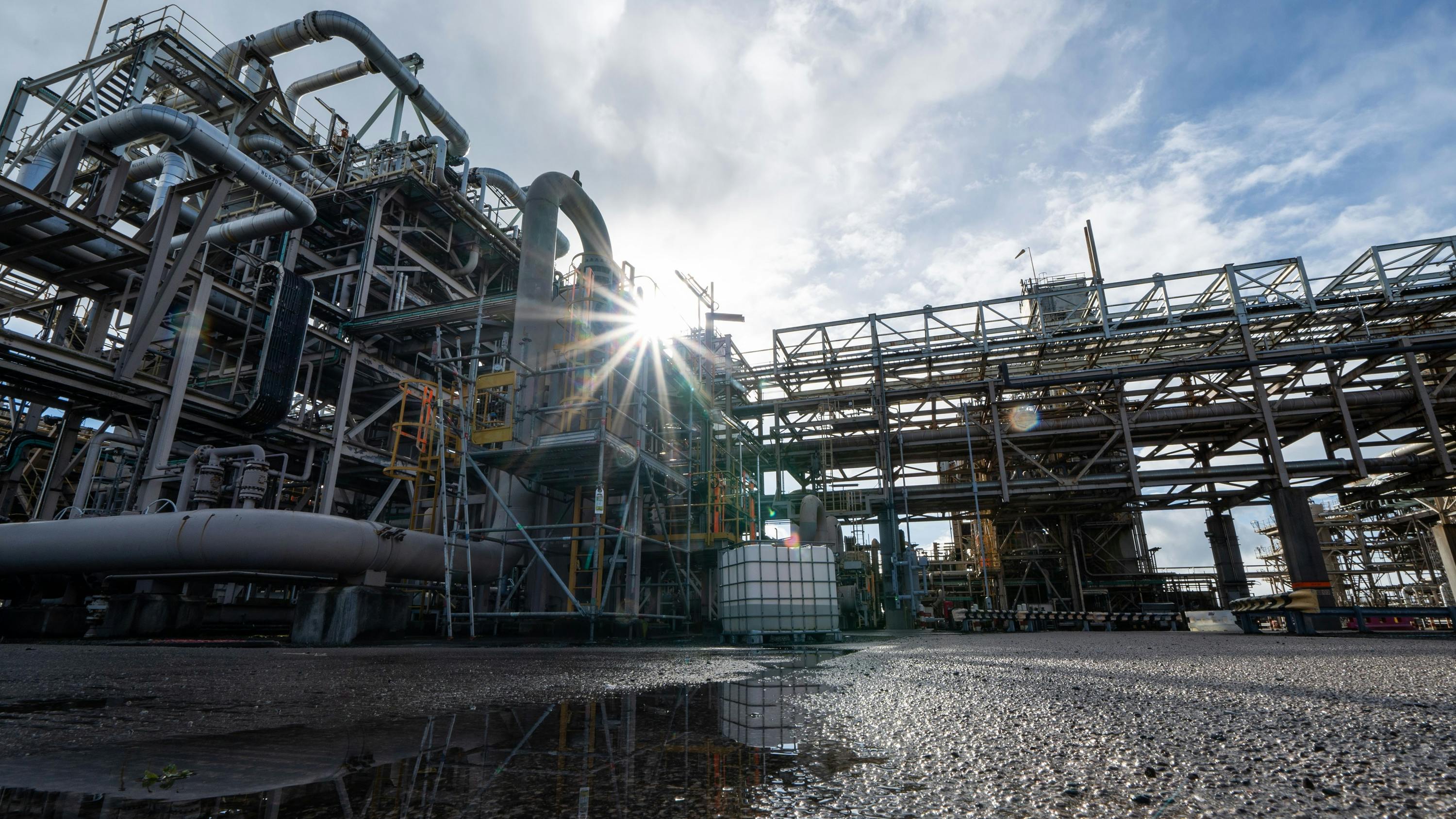 Spirit Energy has reached a major milestone for its Morecambe Net Zero project with the securing of a seismic survey vessel to undertake a scope of work in the East Irish Sea.