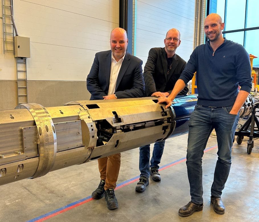 From left to right: Optime Subsea CEO Jan-Fredrik Carlsen, CIO Trond L&oslash;kka and CCO Torfinn Kristensen, together with a ROCS unit.