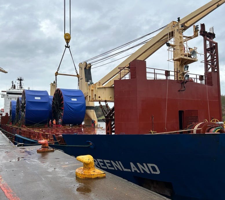 Enauta said the flexible pipeline system, the last pending subsea system equipment for the FPSO Atlanta production, shipped to Brazil on March 15.