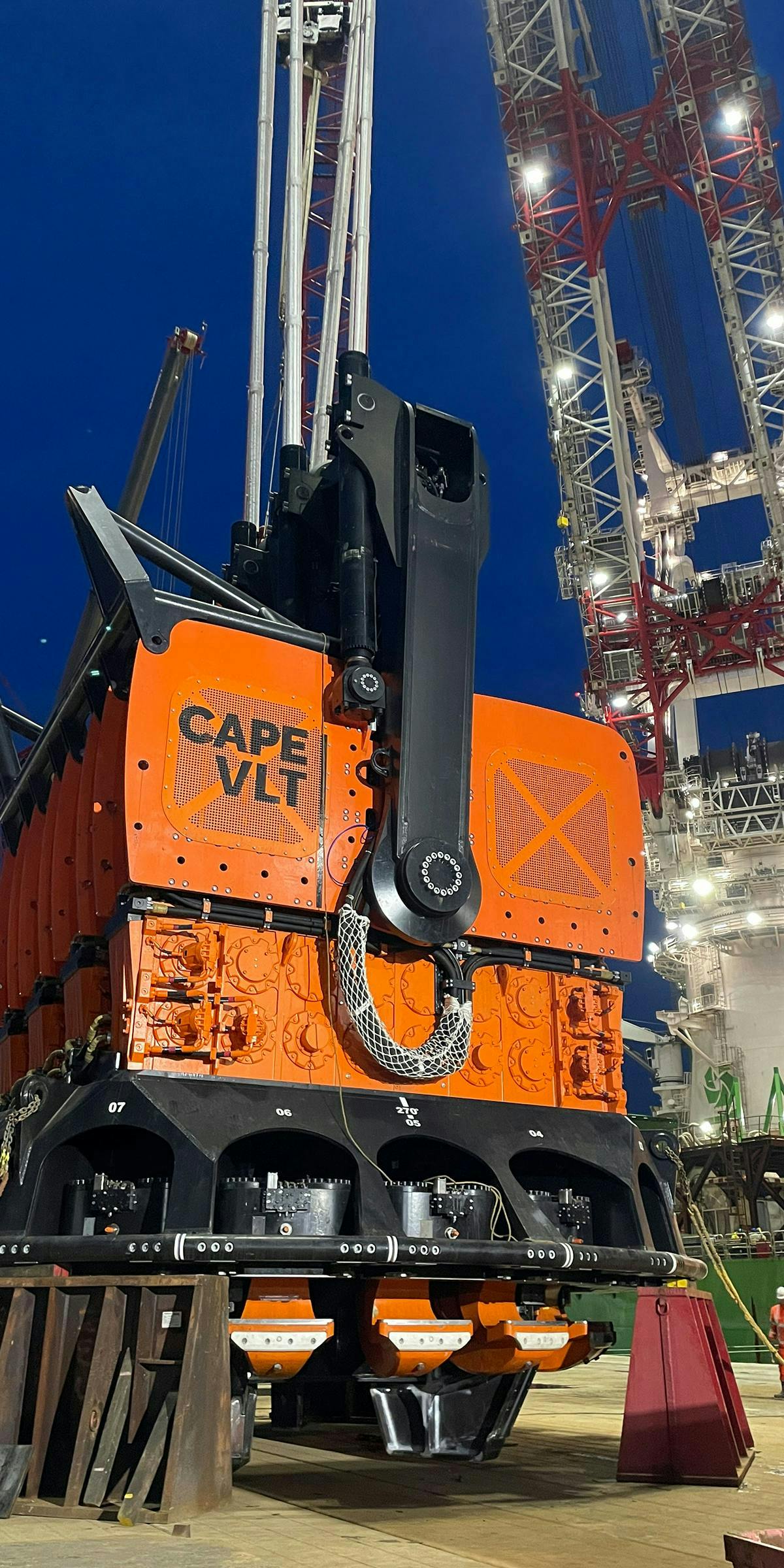 cape_vlt640_quad_deme cape_vlt640_quad_deme