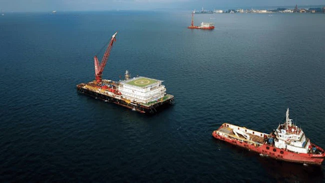 66747bc115de9e06e1213b4a Banangoilfield01min