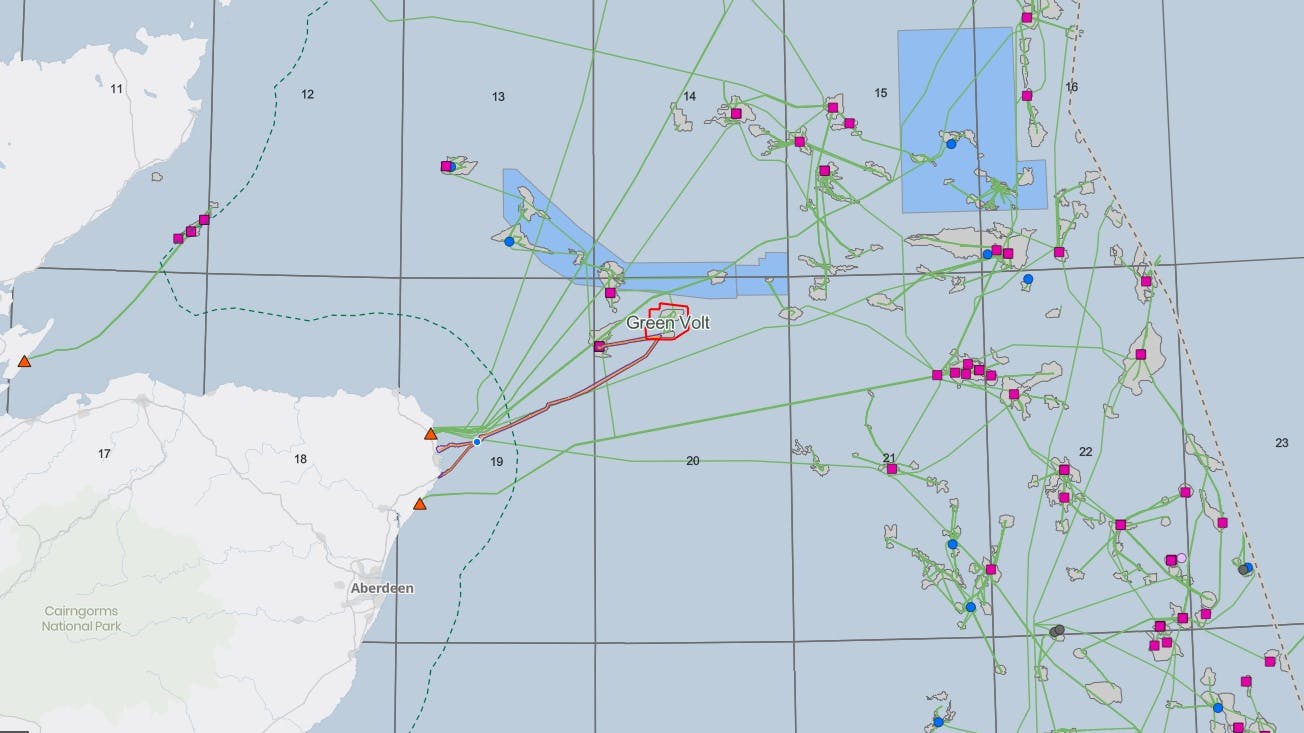 The Green Volt Floating Offshore Windfarm map shows the offshore development area; a potential export route to an oil and gas platform and landfall options; and surrounding oil & gas and offshore wind lease areas and existing infrastructure. This map contains data available from the North Sea Transition Authority, Crown Estate Scotland, the UK Hydrographic Office and the Scottish Government.