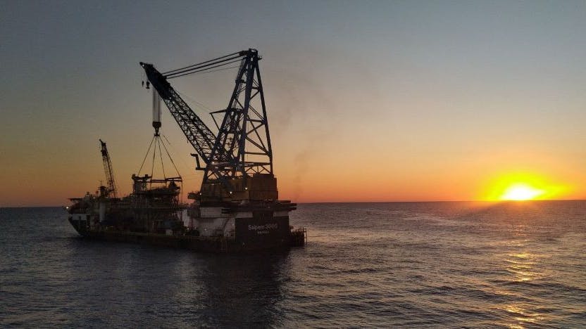 Energean reported that the M10 2nd oil train module has been lifted onto the Energean Power FPSO, following a successful offloading from the port of Limassol.