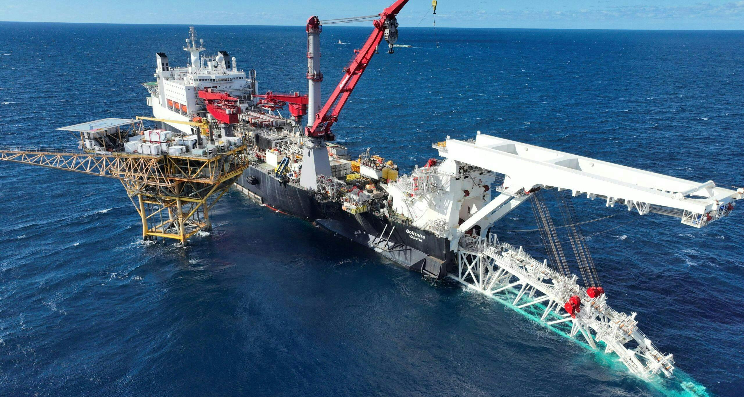 Solitaire pipelay vessel Solitaire pipelay vessel
