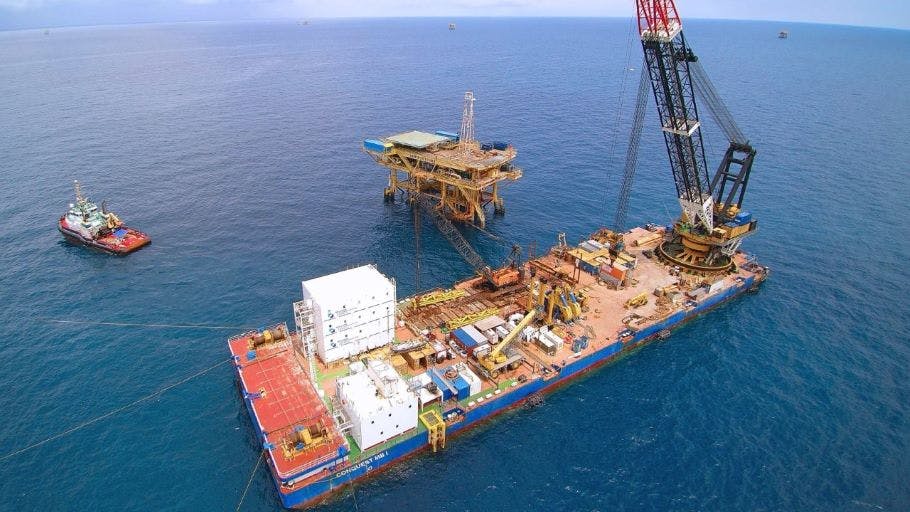 Conquest MB1 crane barge