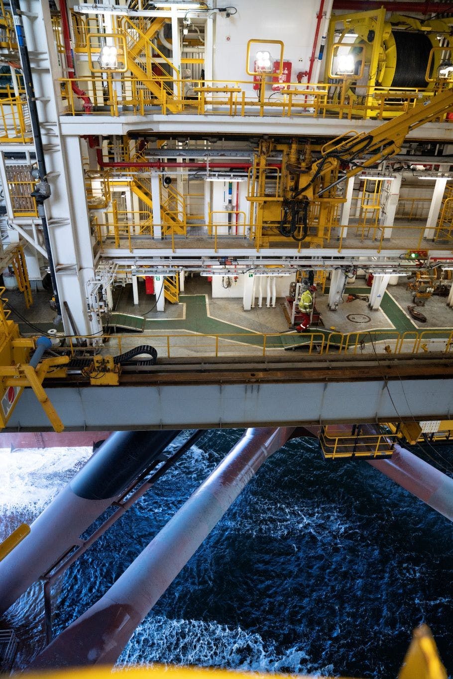 semisubmersible Ocean Great White rig semisubmersible Ocean Great White rig