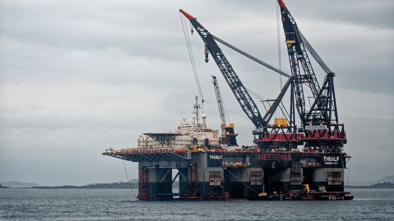 Thialf arrives in US ahead of Empire Wind 1 foundation installation campaign