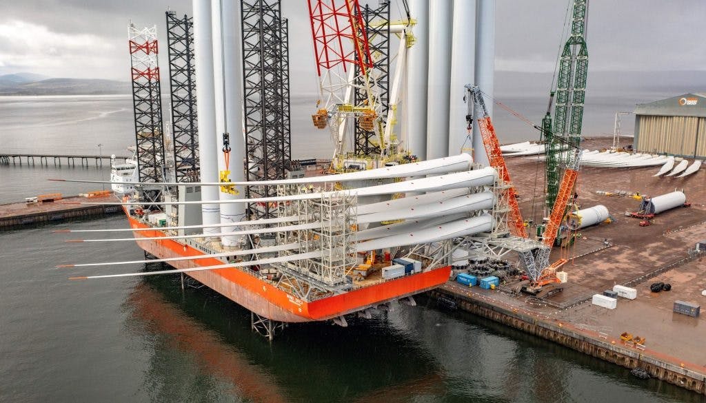 Moray West construction