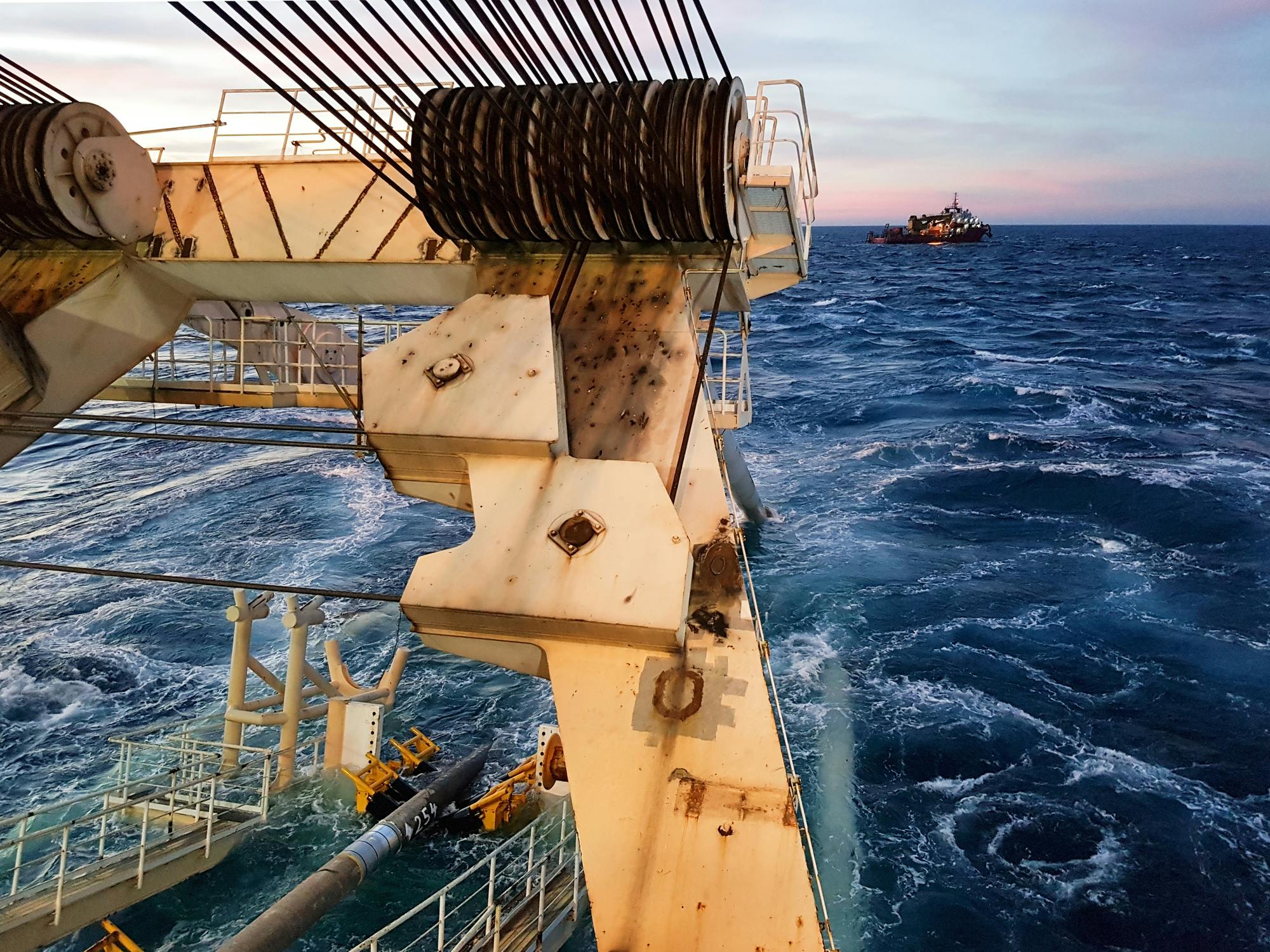 offshore pipelaying operations