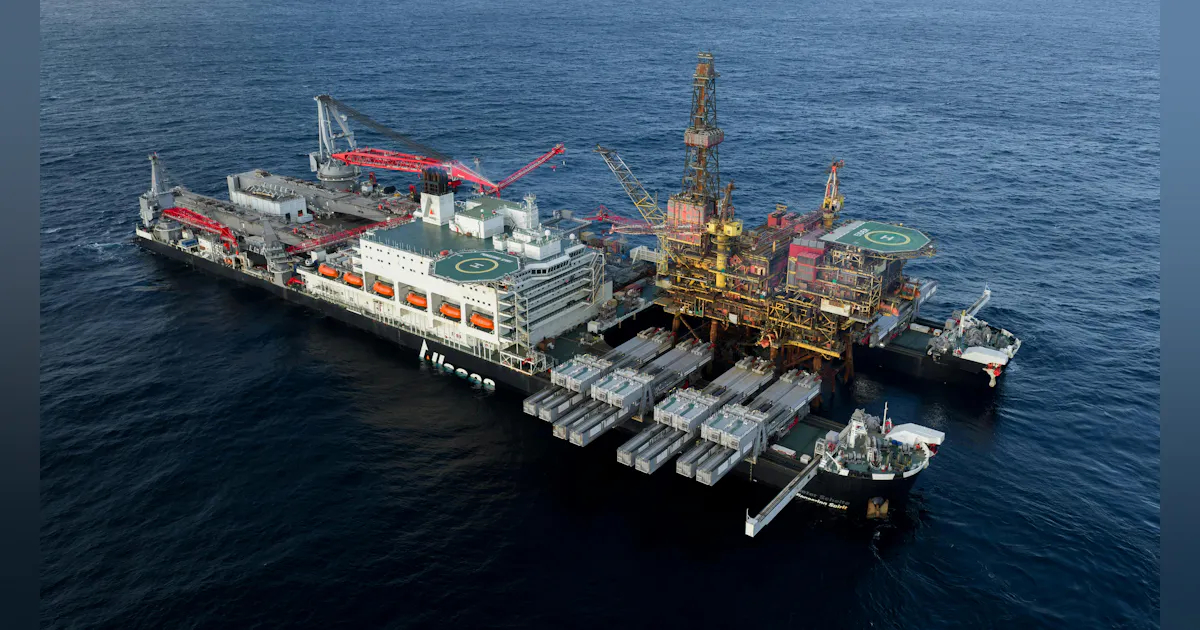 Vessel Rasing Loading Pioneering Spirit vessel raising the bar for ultra-heavy topsides ...