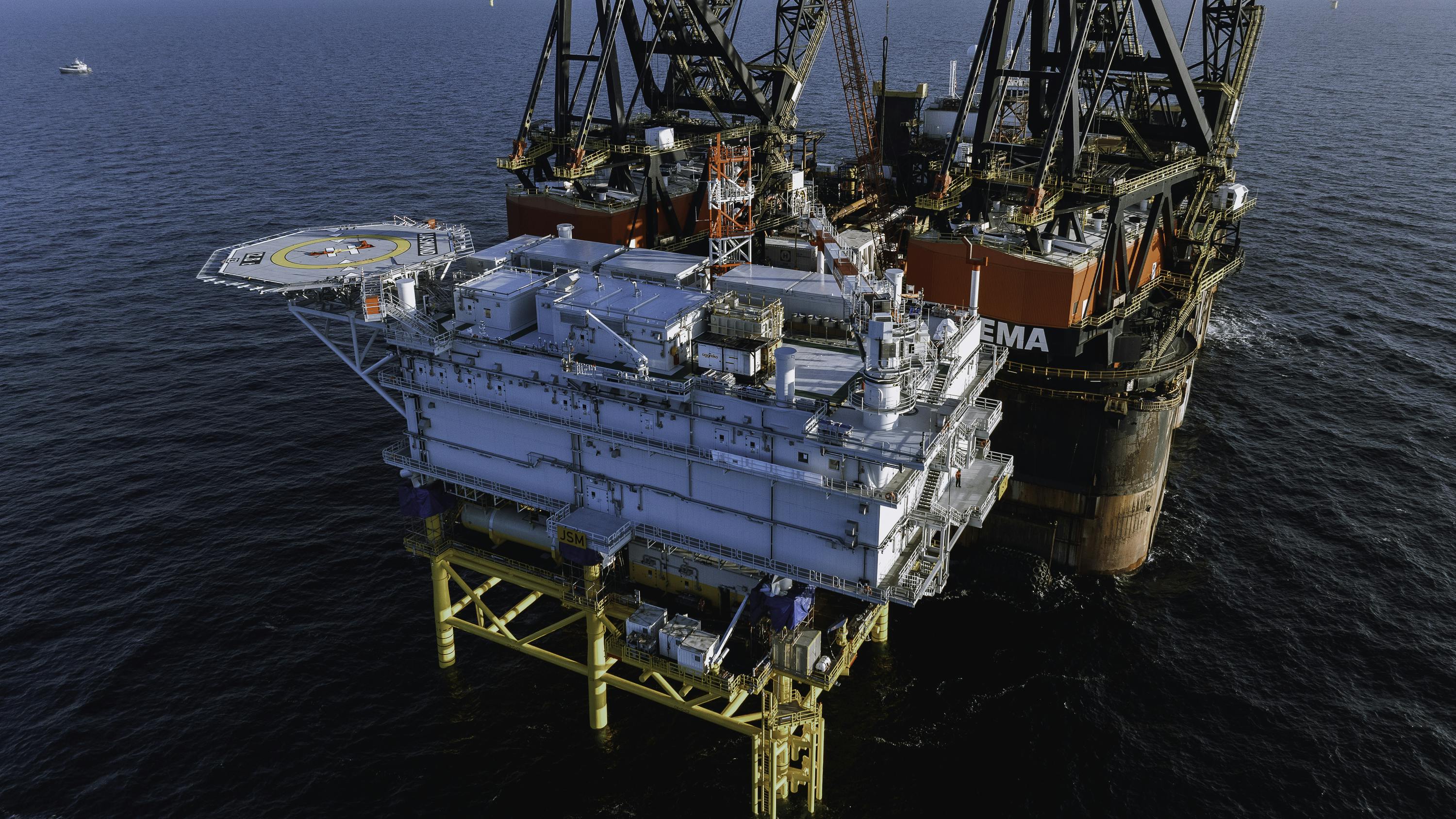 Completed Jasmund substation installed for Baltic Sea wind development