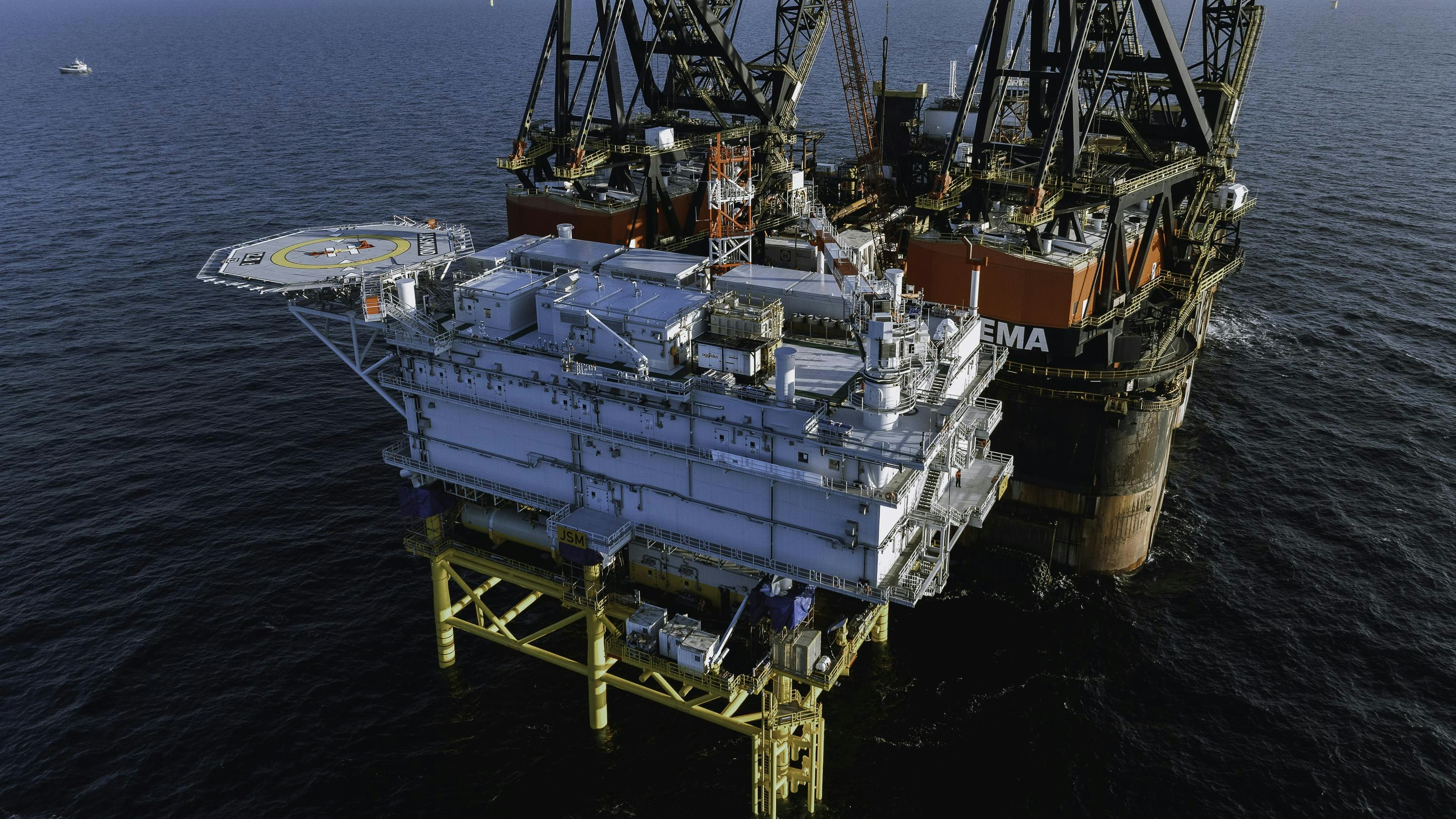 Completed Jasmund substation installed for Baltic Sea wind development