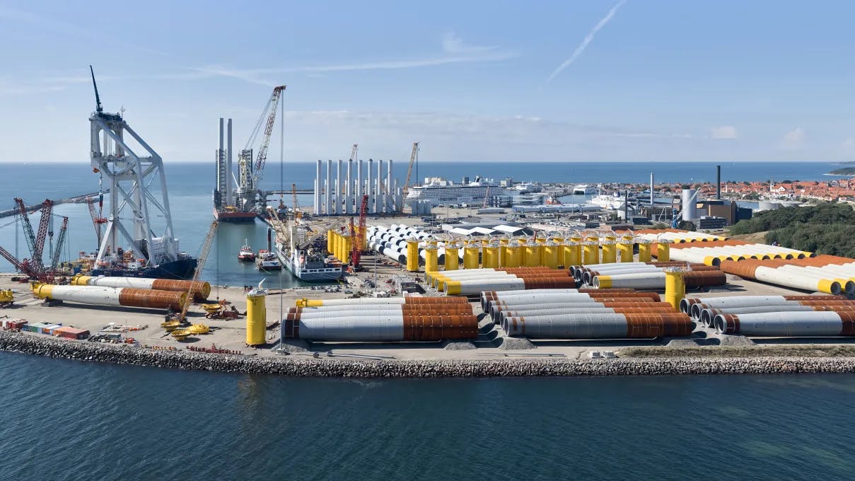 Van Oord completes T&I of all monopile foundations and transition pieces