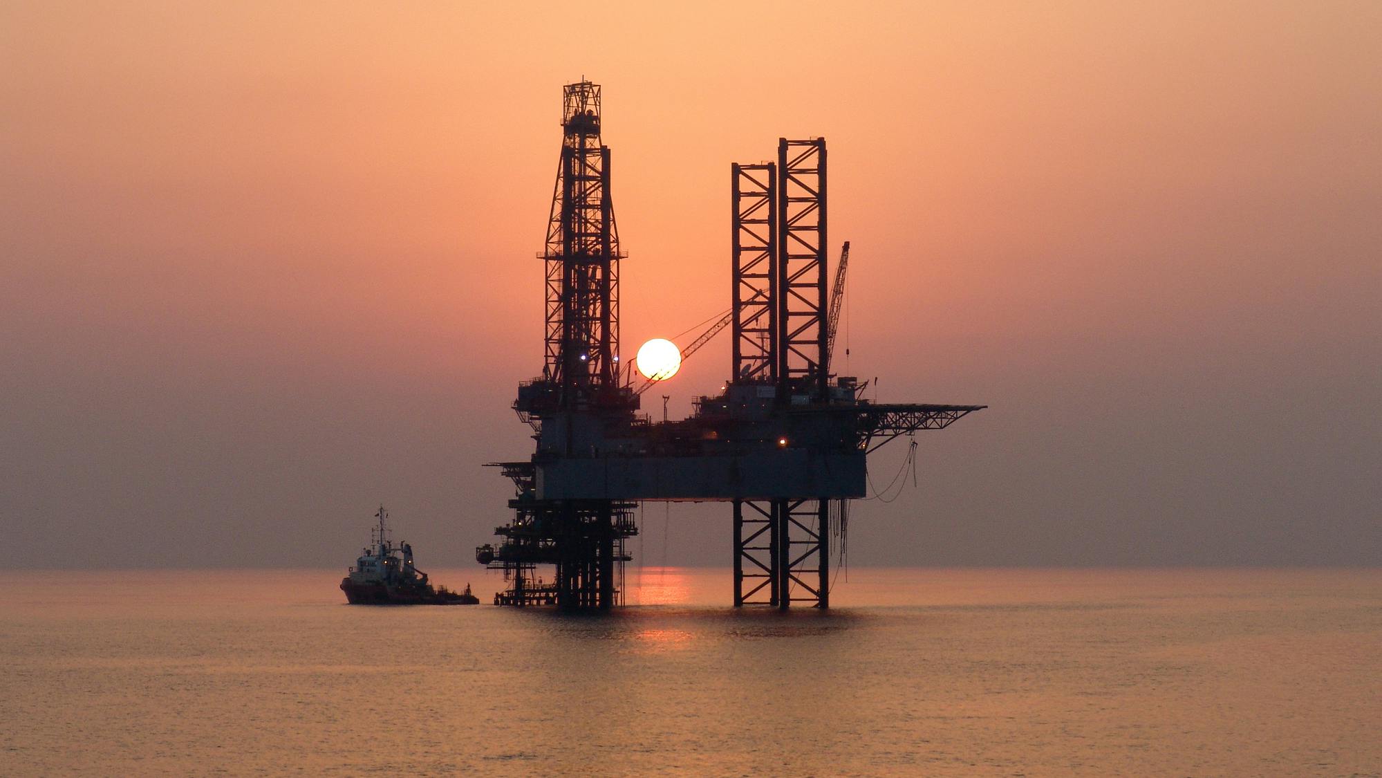 offshore rig in the Persian Gulf