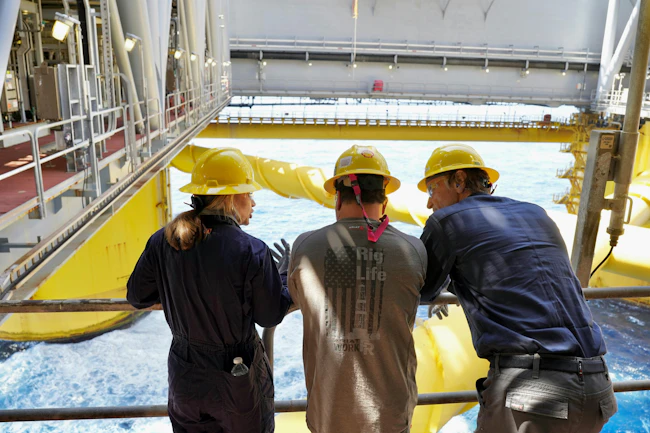 Sir Jim Ratcliffe and senior INEOS leadership visiting the Appomattox platform