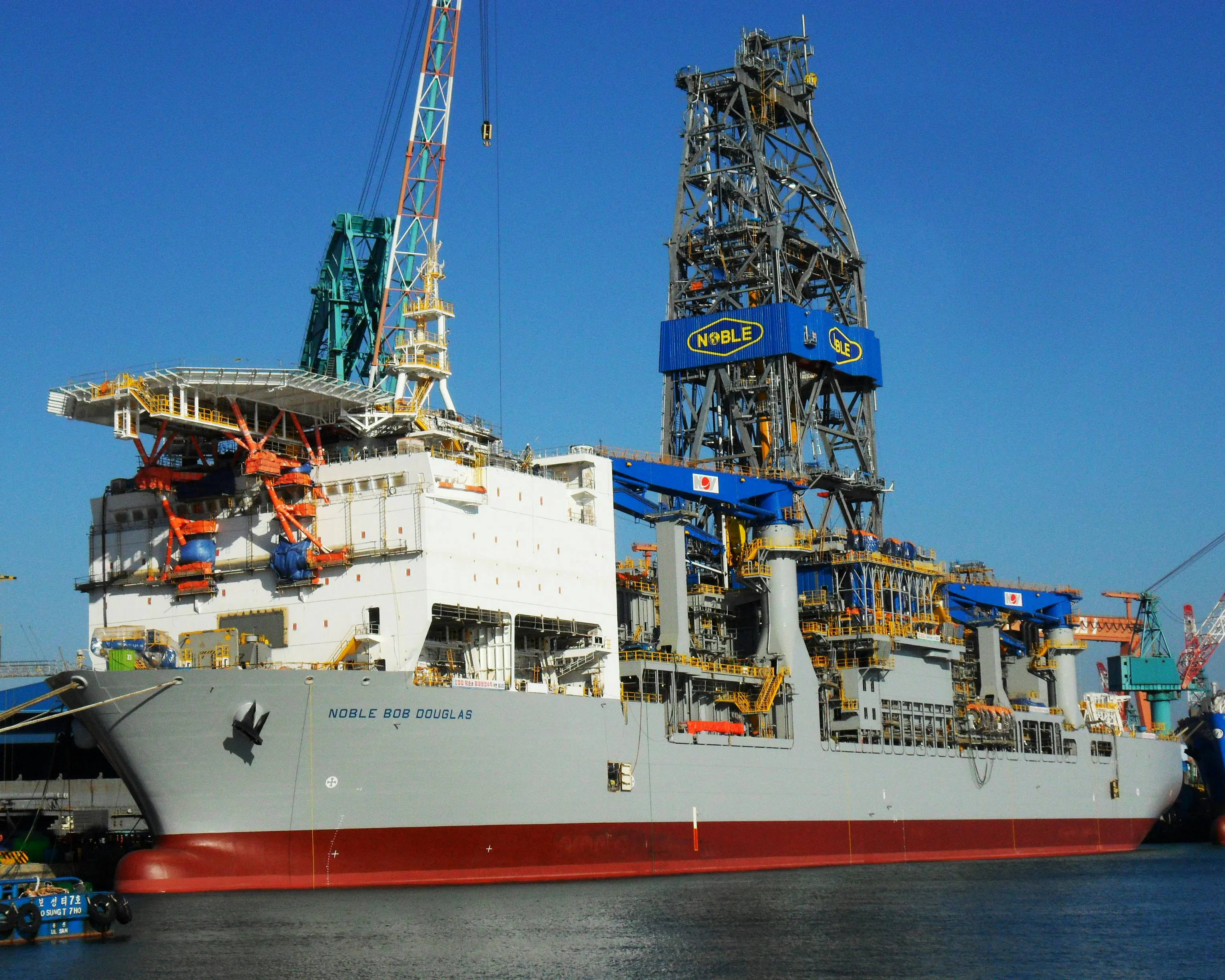 Noble Bob Douglas drillship