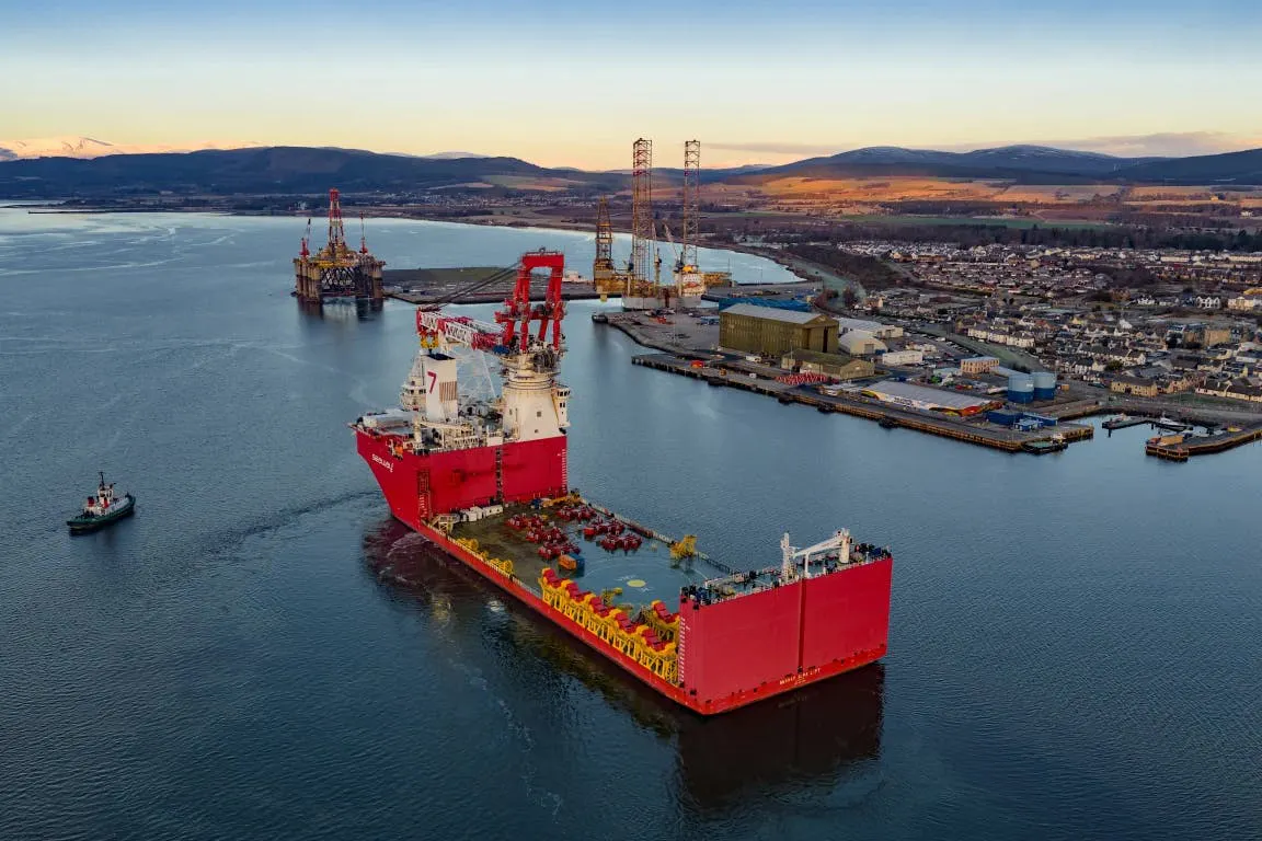 Seaway Alfa Lift heavy-lift crane vessel first visit to UK port Seaway Alfa Lift heavy-lift crane vessel first visit to UK port