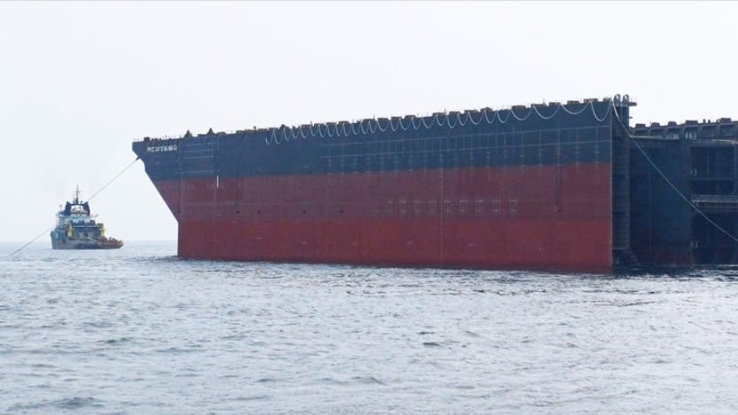 Gato do Mato FPSO hull section heads for China