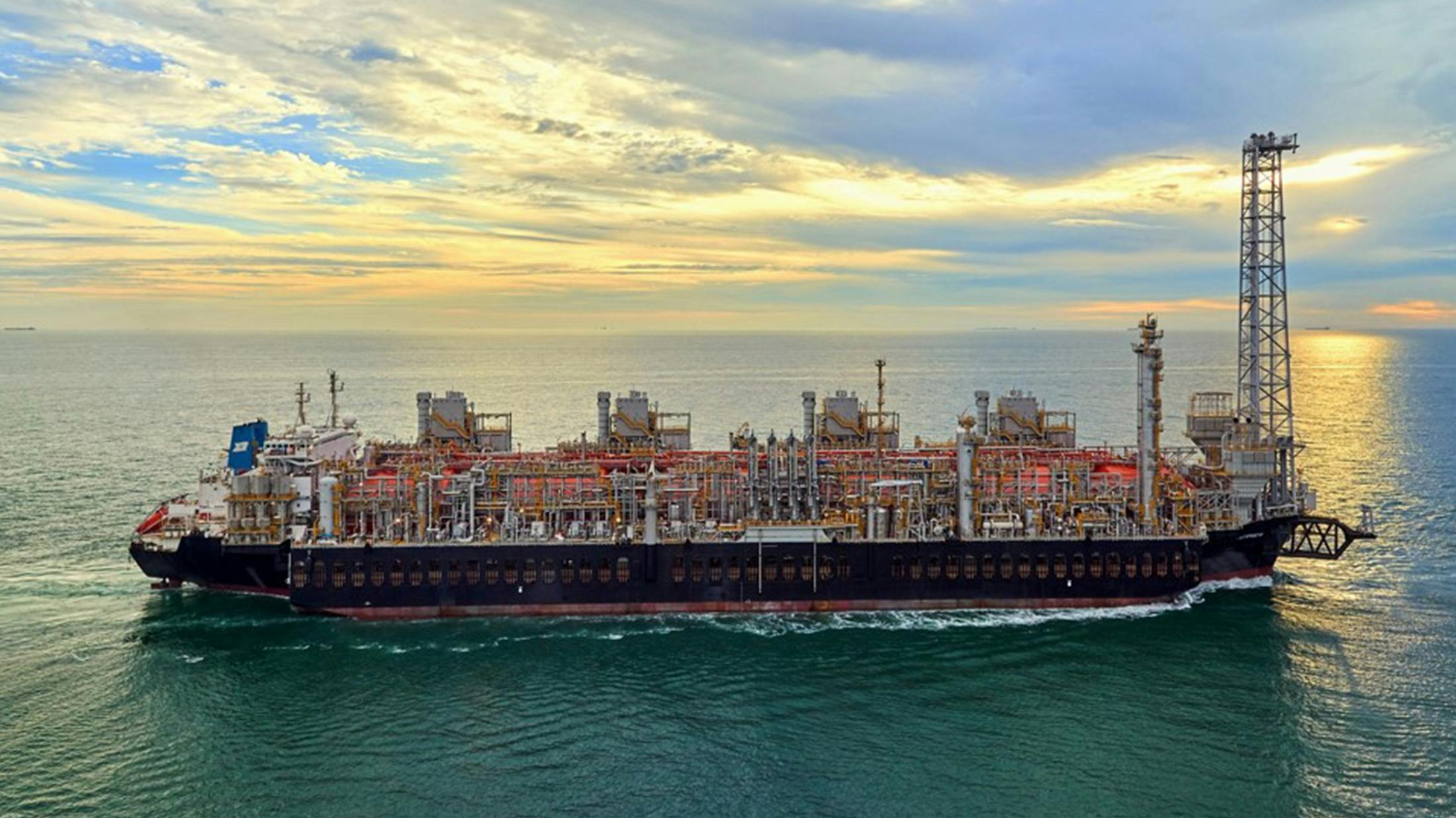 Golar FLNG unit