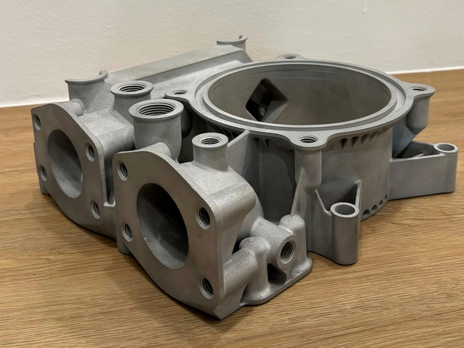 Pelagus steering gear valve
