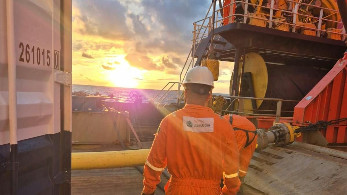 BravOcean decommissioning campaign of subsea pipelines and equipment