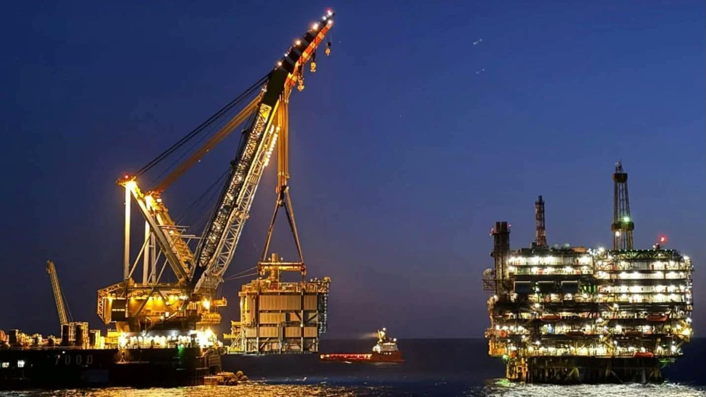 Offshore construction activities at Libya's Bouri field